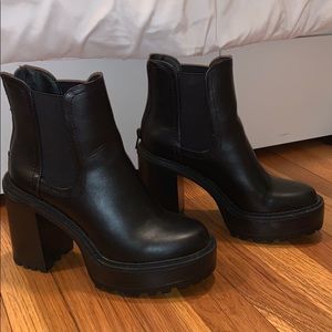 Madden Girl Kamora Platform Chelsea Boot